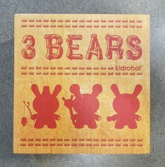 KIDROBOT Dunny 3 Bears Jon Burgerman TEA 8″ Urban Vinyl Figure Bee Cup Honey USA