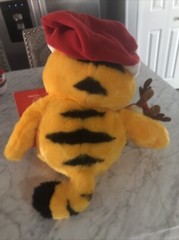 Garfield & Odie Macy’s 25 Years Christmas Plush Cat Dog 18″ Book Included