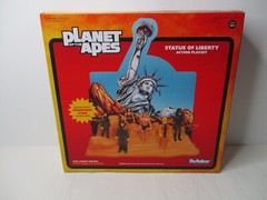 SUPER7 PLANET OF THE APES STATUE OF LIBERTY REACTION PLAYSET NEW SEALED BOX