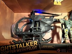 U.S. Army Night Stalker Helicopter with Pilot. Lights,Sound New In Box, Damage