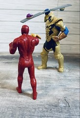 Avengers Marvel Infinity War Iron Man vs. Thanos Battle Set Tested