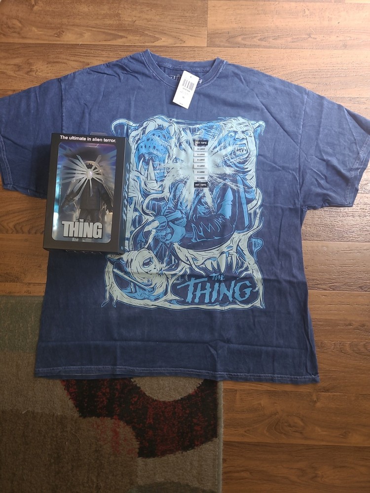THE THING POSTER SERIES LIGHT UP FIGURE NECA NEW & MINERAL WASH NAVY BLUE SHIRT