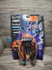 ALIENS Movie Queen With Deadly Chest-Hatchling (1992) Kenner Figure New NIP
