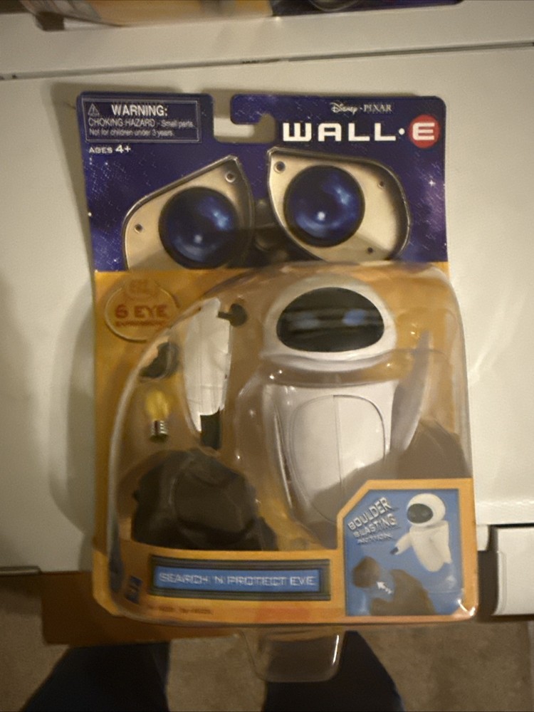 Thinkway Toys Disney Pixar WALL-E SEARCH ‘N PROTECT EVE