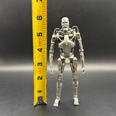 Terminator Endoskelton T-800 6” Action Figure 2009 Playmates Toy W/ Light Piping