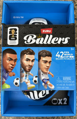 ZURU BALLERS FIFA WORLD CUP FIGURES 2 PACK MYSTERY BALLS NIB