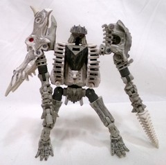 Transformers Kingdom Deluxe Class WFC-K15 Ractonite Hasbro 2021 Complete