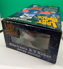 Lost In Space B-9 Robot Retro Edition Electronic Lights & Sounds Diamond Select