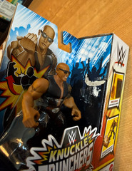 WWE Knuckle Crunchers The Rock (Dwayne Johnson) Mattel Action Figure *RARE*