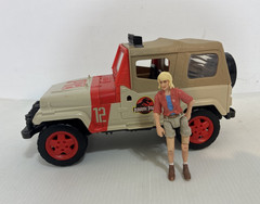 Jurassic World Park Legacy Collection 9” JEEP WRANGLER Dr. Ellie Sattler
