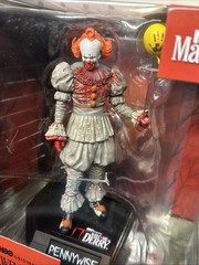 Pennywise Bloody (IT: Welcome to Derry) 6″ Posed Figure McFarlane Toys NOT MINT
