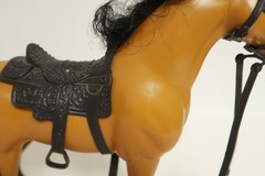 Unknown Horse Plastic Toy Action Figure 11″ Tall Tan Brown with Black Saddle
