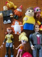 Over 3 lbs 10 oz Toys Action Figures Cartoon Sponge Bob Santa Alien massive amt