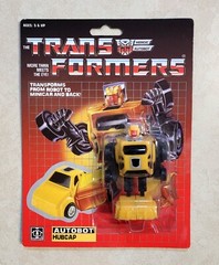 TRANSFORMERS G1 HUBCAP US SELLER RARE MOSC! AUTOBOT MINI-BOT CAR TOY ROBOT
