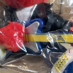 Rock N Roll ELMO Plush Guitar Plays Music Sings & Shakes 1997 – Sealed Bag