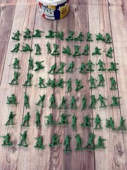 Toy Story Signature Collection BUCKET O SOLDIERS 68/72 Soldiers!