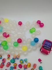 Squinkies Lot of 101 Animals People Robots Car + 80 Empty Houses