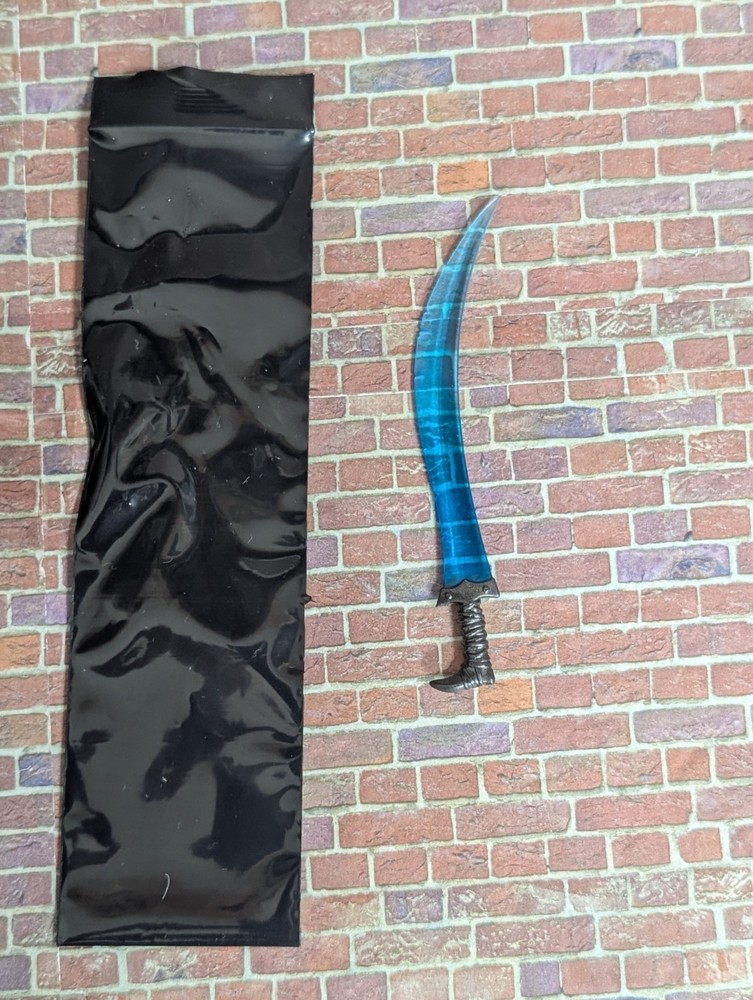 Harvinger Studios Savage Crucibles Blind Bag Weapon Blue One Handed Sword ‘NEW”