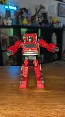 Transformers War For Cybertron WFC Kingdom Voyager Class Inferno Missing Gun