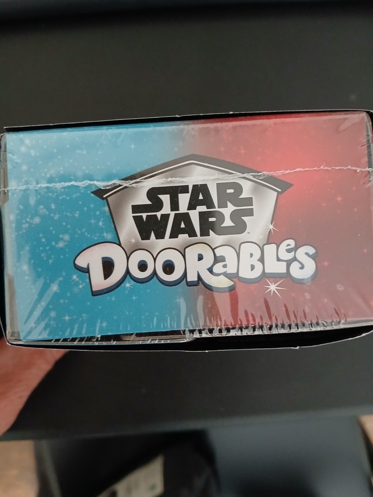 Disney Figurine D23 Expo 2024 Star Wars Doorables Jedi vs. Sith Figure – Sealed