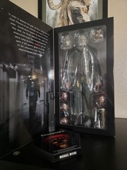 Halloween II Michael Myers 1:6 Scale Figure – Trick Or Treat Studios