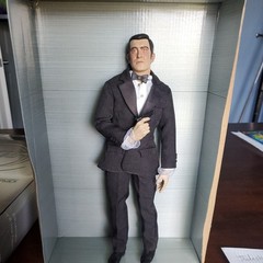 SIDESHOW COLLECTIBLES 007 LEGACY COLLECTION GEORGE LAZENBY