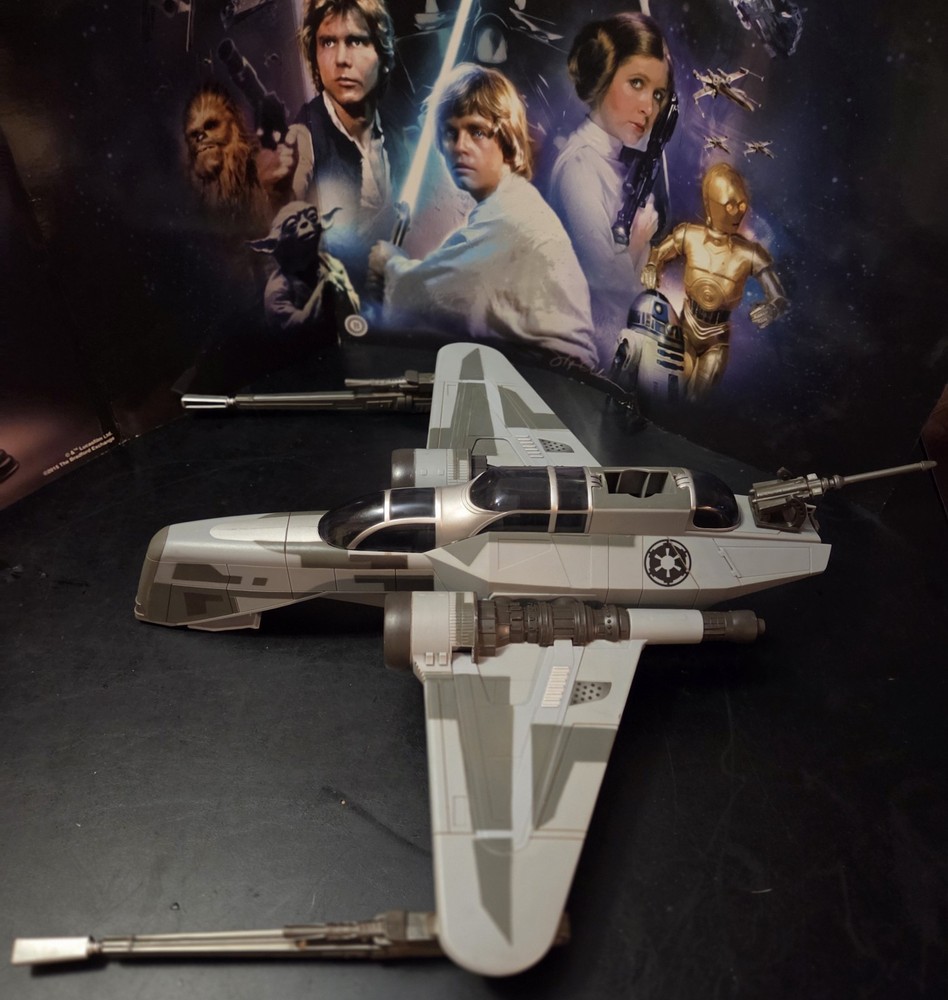 🔥🔥2008 STAR WARS: THE CLONE WARS ARC-170 (SHADOW SQUADRON) FIGHTER – COMPLETE
