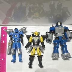 Power Rangers Chap Mei Lot (3) Blue/Gray Robot, Yellow/Black Alien & Shark 2018