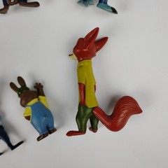Disney Zootopia Figure Lot of 9 Nick Wilde Judy Hopps Flash Sloth Chief Bogo Toy