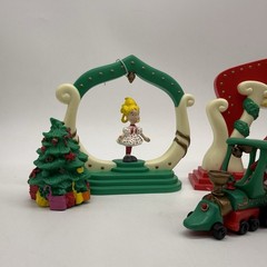 Dr. Seuss How the Grinch Stole Christmas Whoville Playset Complete Toys Vintage