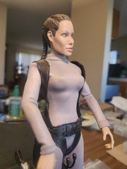 KUMIK 1/6 Angelina Jolie Tomb Raider Cradle Of Life FREE SHIPPING READ