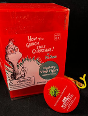 Dr. Seuss – How the Grinch Stole Christmas – Mystery Vinyl Figure – Max the Dog