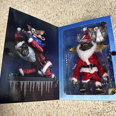 NECA Gremlins 7-Inch Scale Santa Stripe Gizmo Action Figure
