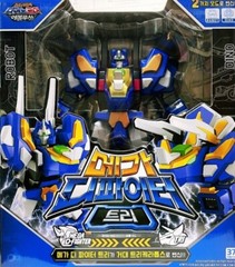 Dino Core 4 EVOLUTION MEGA D-FIGHTER TRI Transforming Robot Triceratops Dinosaur