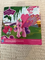 2011 My Little Pony Friendship Is Magic G4 – Glimmer Wings PLOOMETTE new in box