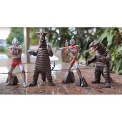 Bandai HG Ultraman : The Terrible Monster Demon Slayer Edition Gashapon Figures