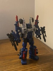 Hasbro Transformers Generations War for Cybertron Siege Deluxe Class Cog