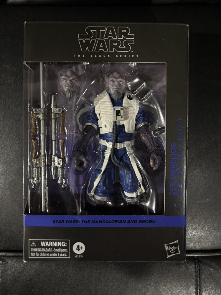 STAR WARS BLACK SERIES ZEB ORRELIOS NEW REPUBLIC PILOT #07 DELUXE FIGURE IN HAND