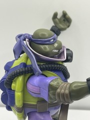 2004 TMNT Deep Diving Donatello Action Figure