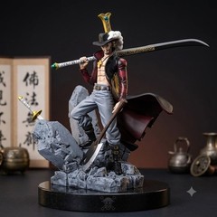 🔥One Piece Mihawk Figure Battle Version Dracule PVC Collectible