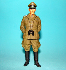 1:16 Scale Torro WWII German Commander Officer General Erwin Rommel Figure