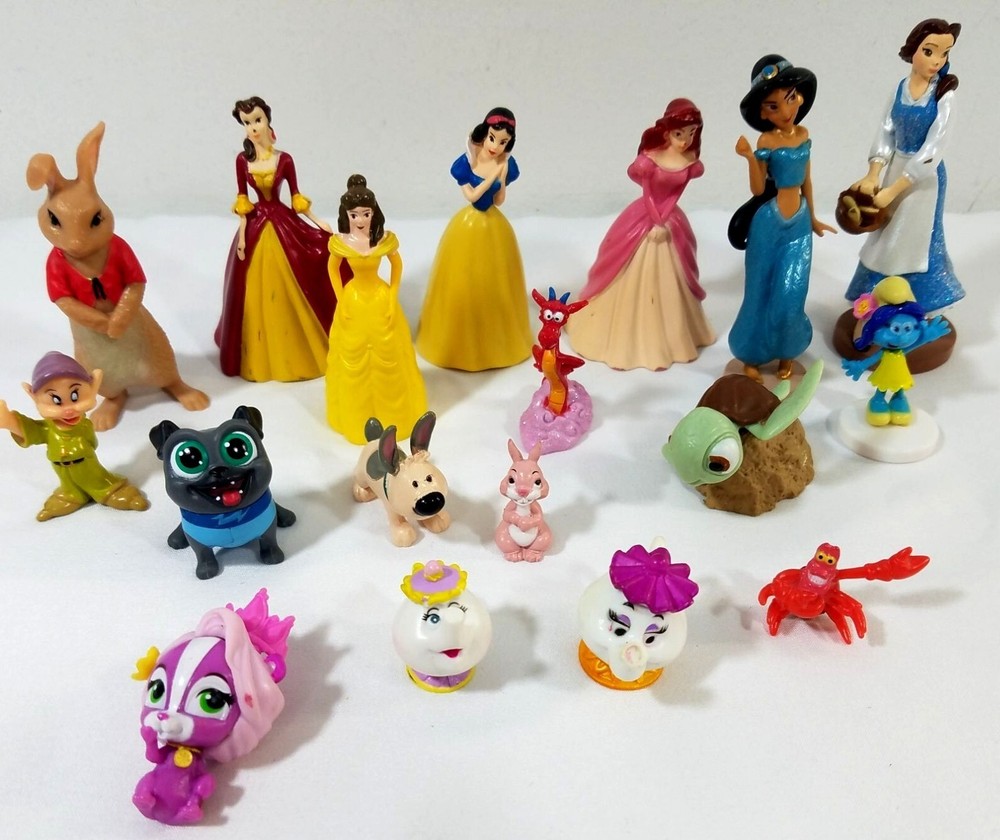 Disney Character Mixed Lot Of 18 Figures Princess Movies & TV Shows