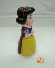 Disney Princess Snow White Yellow Dress Plastic Doll 5″ Toy Figure Cake Topper