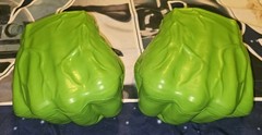 Avengers The Incredible HULK SMASH FISTS Hasbro Marvel 2023 Foam Hands EXCELLENT