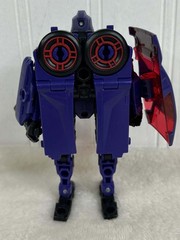 Transformers Legacy Evolution Shadow Striker Deluxe Class Complete