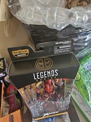 Marvel Legends X-Men Deadpool Action Figure Build-A-Figure Swords Gun Launcher