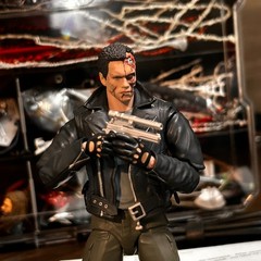 Medicom Toy MAFEX No.176 T-800 (The Terminator Ver.) USED U.S. SELLER