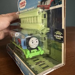 Thomas & Friends Hyper Glow In The Dark Thomas Motorized Glowing Track FVJ73