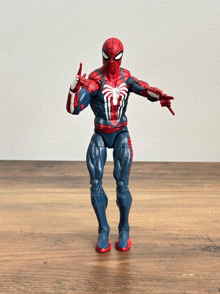 Marvel Gamerverse Articulated PETER PARKER SPIDER-MAN Action Figure 2016 Hasbro