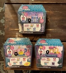 Disney Doorables Mini Playset Lot of 3 – Cinderella, Alice, Rapunzel Stack